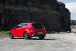 Volvo V40 D3 R-Design 2016 года (UK)